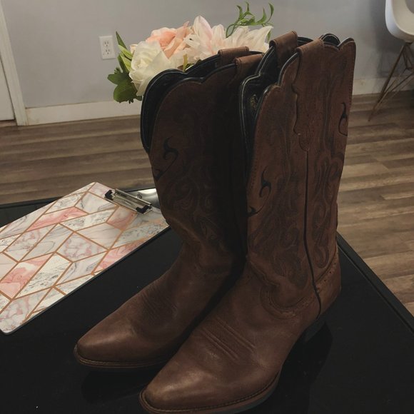 Justin's Cowgirl Boots - Picture 5 of 5